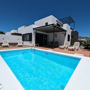 Villa Casa Marta, Private Pool, Free Wifi, Playa Blanca (Lanzarote)